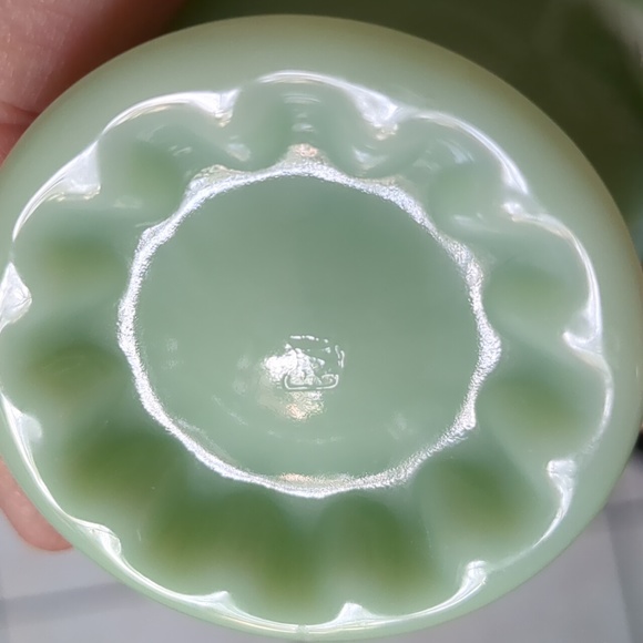 Mosser Jadeite Creamer and Sugar - Picture 6 of 6